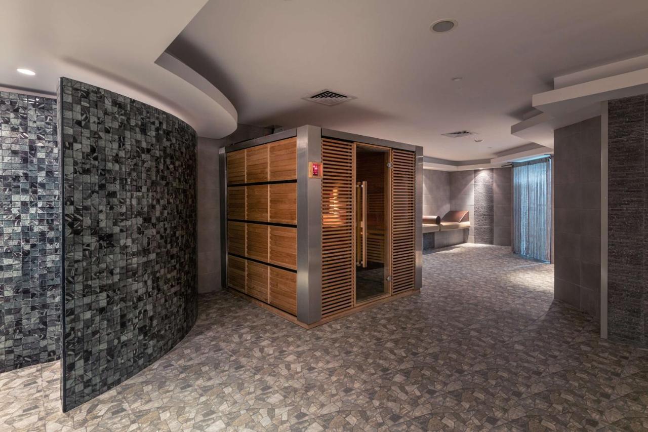 Radisson Blu Hotel, Kuwait Kuwait City Eksteriør bilde The spa at the InterContinental London The O2