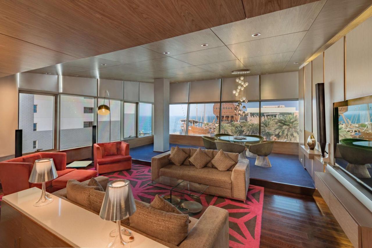 Radisson Blu Hotel, Kuwait Kuwait City Eksteriør bilde The W Suite