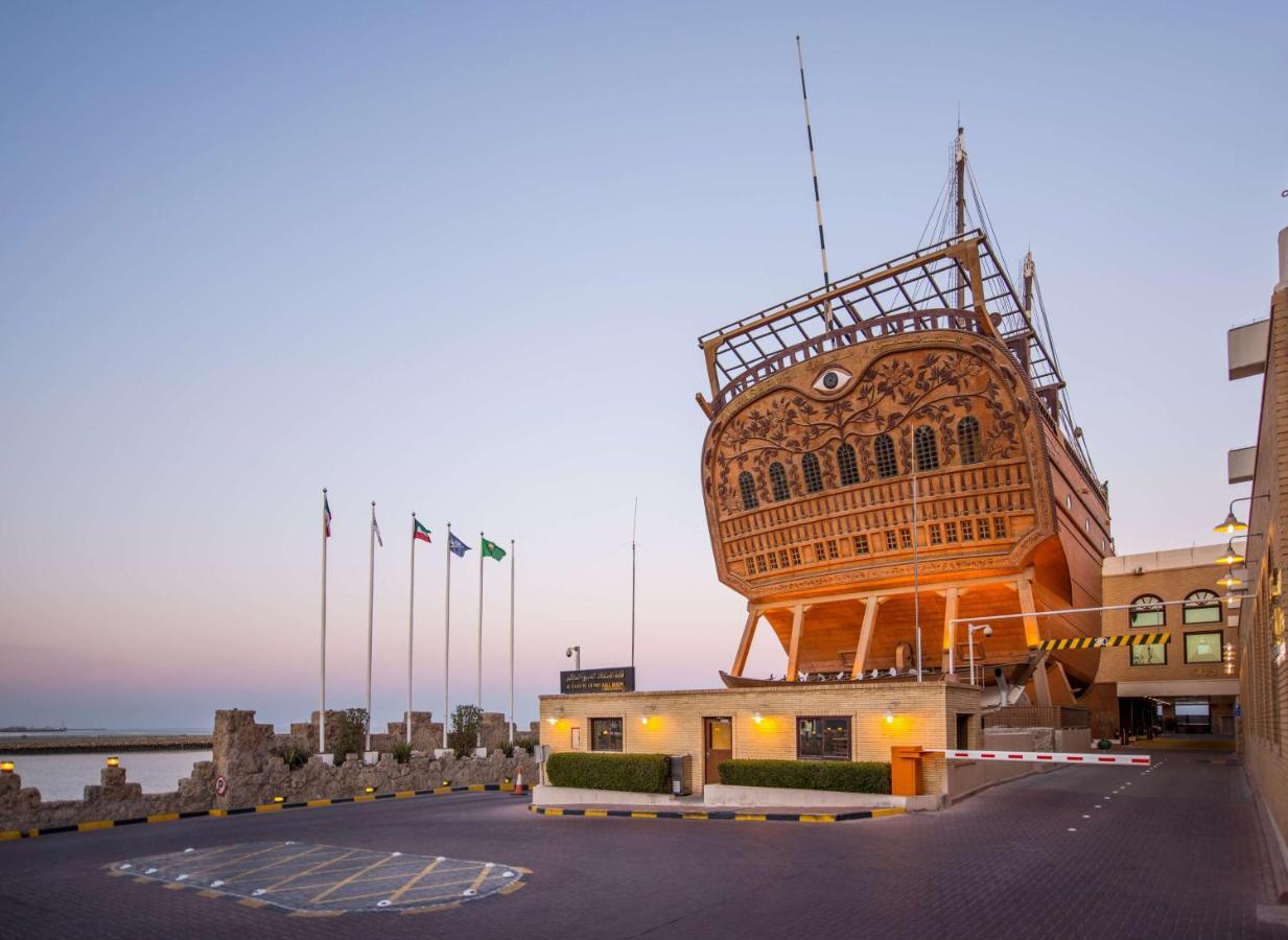 Radisson Blu Hotel, Kuwait Kuwait City Eksteriør bilde The Maritime Museum