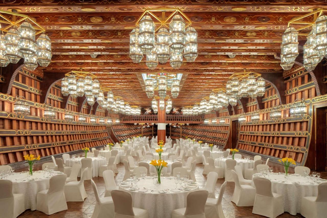 Radisson Blu Hotel, Kuwait Kuwait City Eksteriør bilde The ballroom